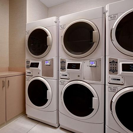 Hilton Garden Inn Fort Myers Ngoại thất bức ảnh