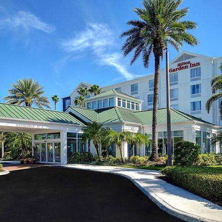 Hilton Garden Inn Fort Myers Ngoại thất bức ảnh