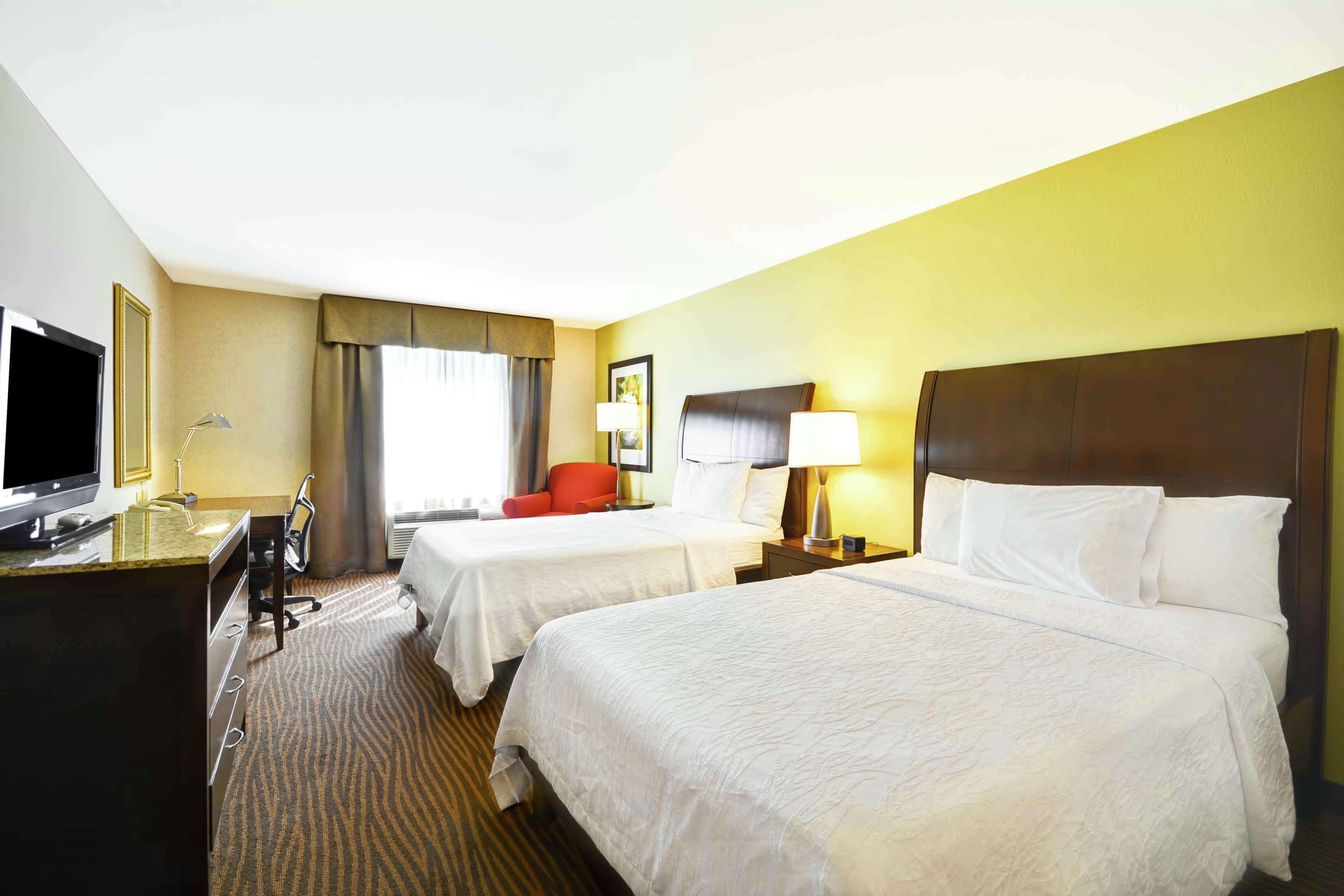 Hilton Garden Inn Fort Myers Ngoại thất bức ảnh