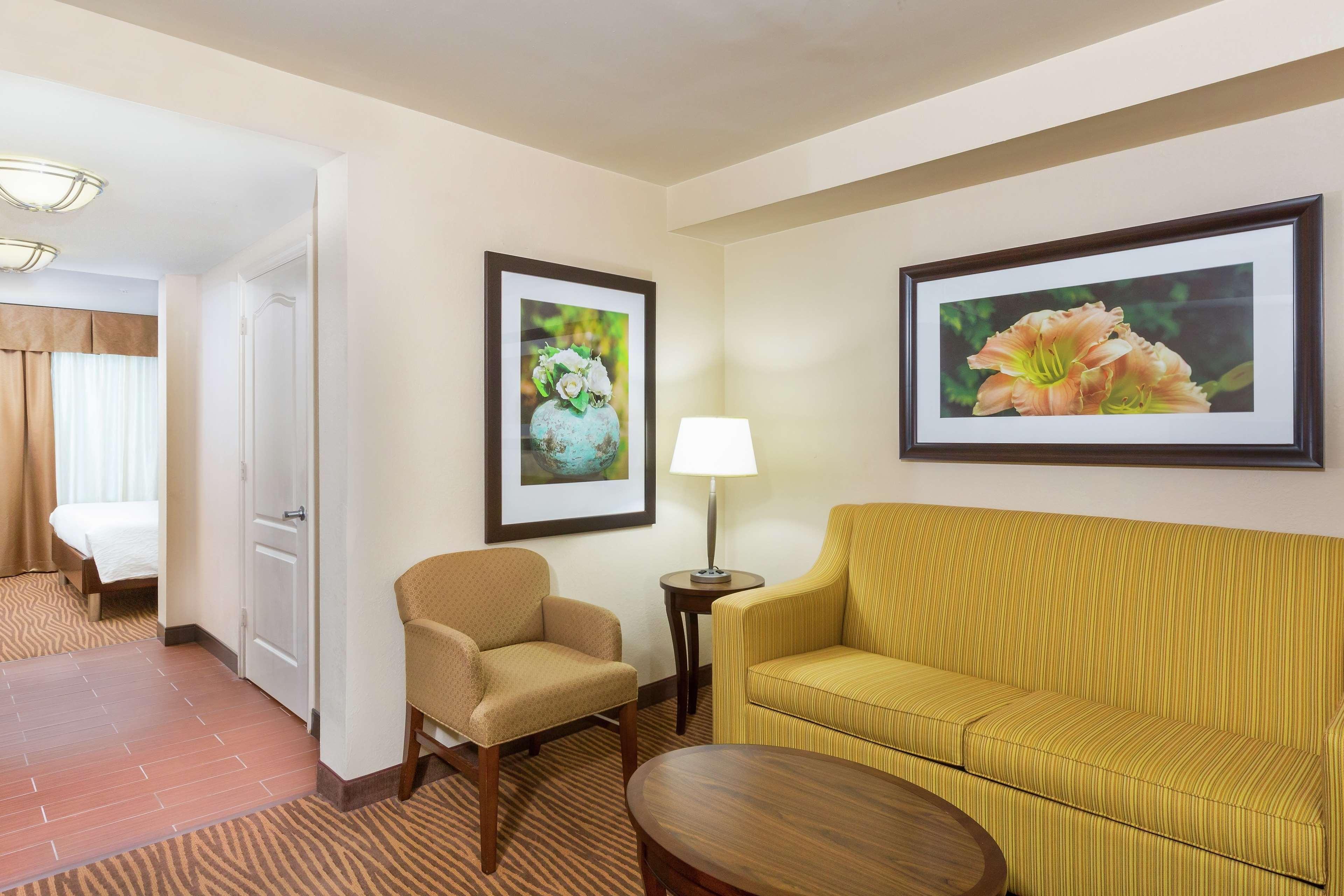 Hilton Garden Inn Fort Myers Ngoại thất bức ảnh