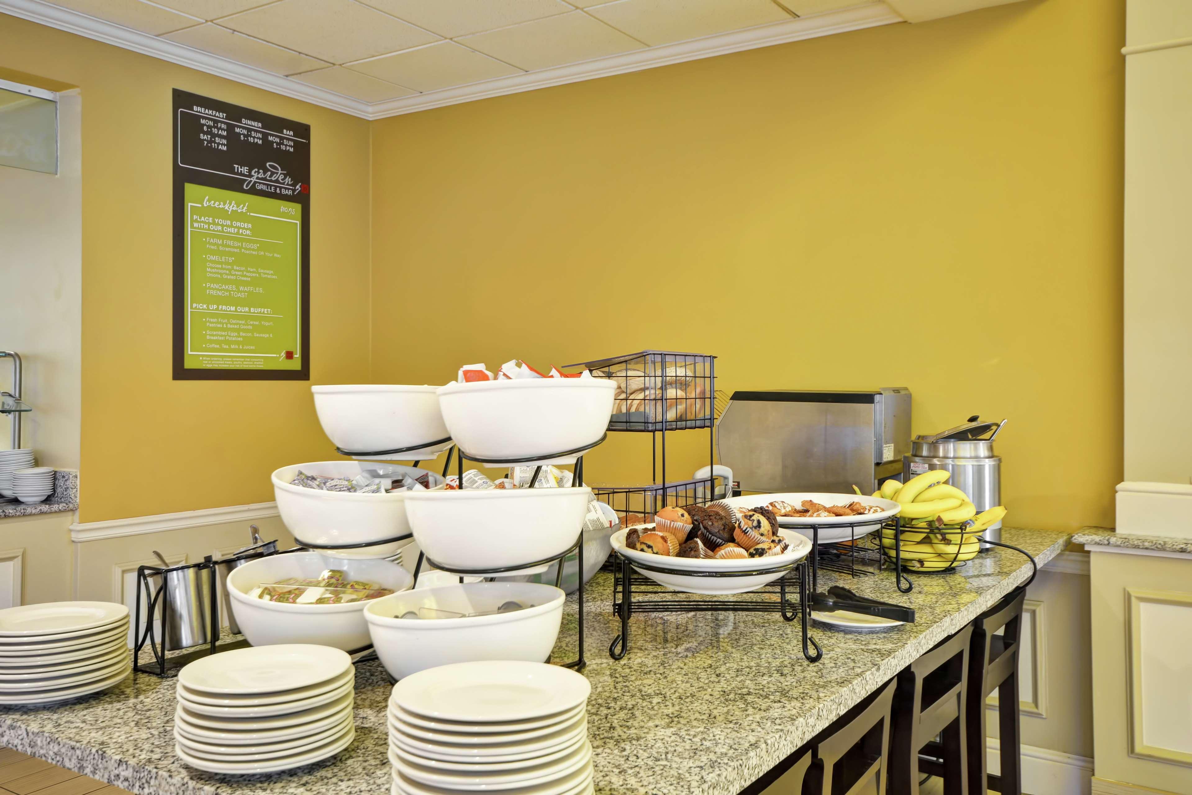 Hilton Garden Inn Fort Myers Ngoại thất bức ảnh