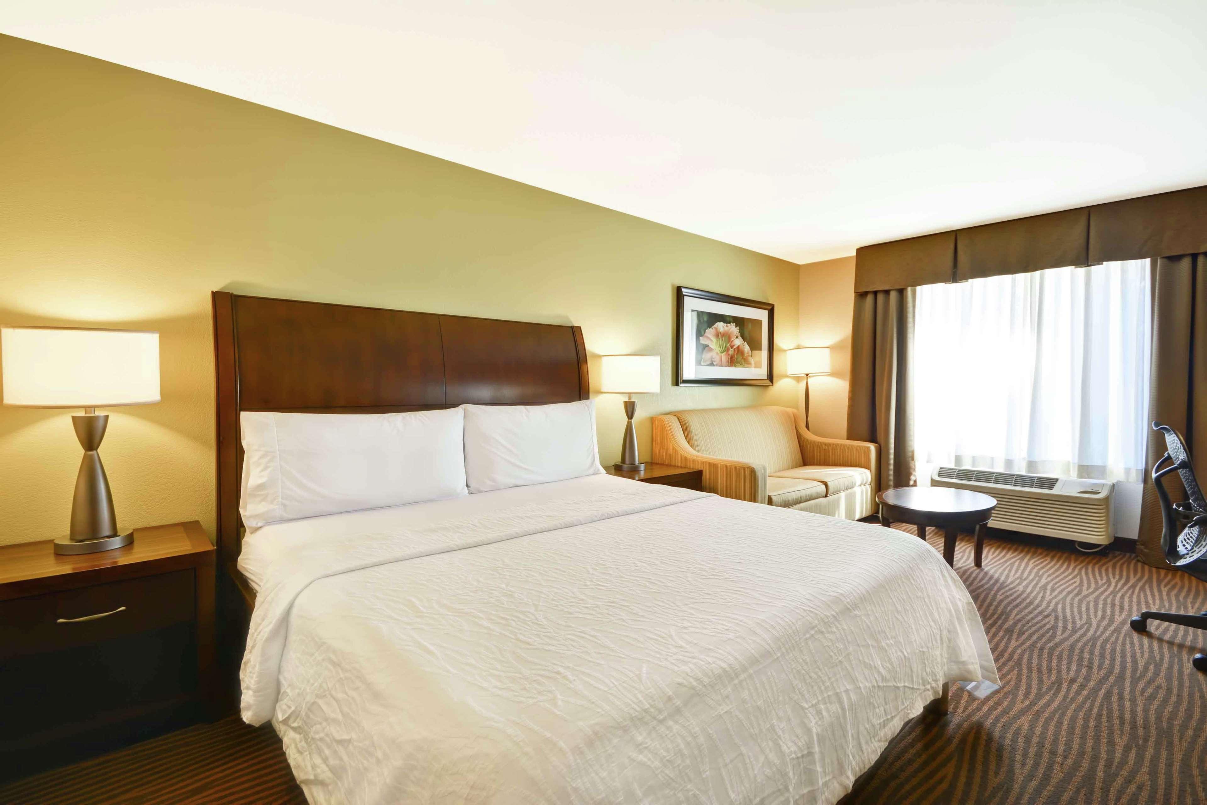 Hilton Garden Inn Fort Myers Ngoại thất bức ảnh
