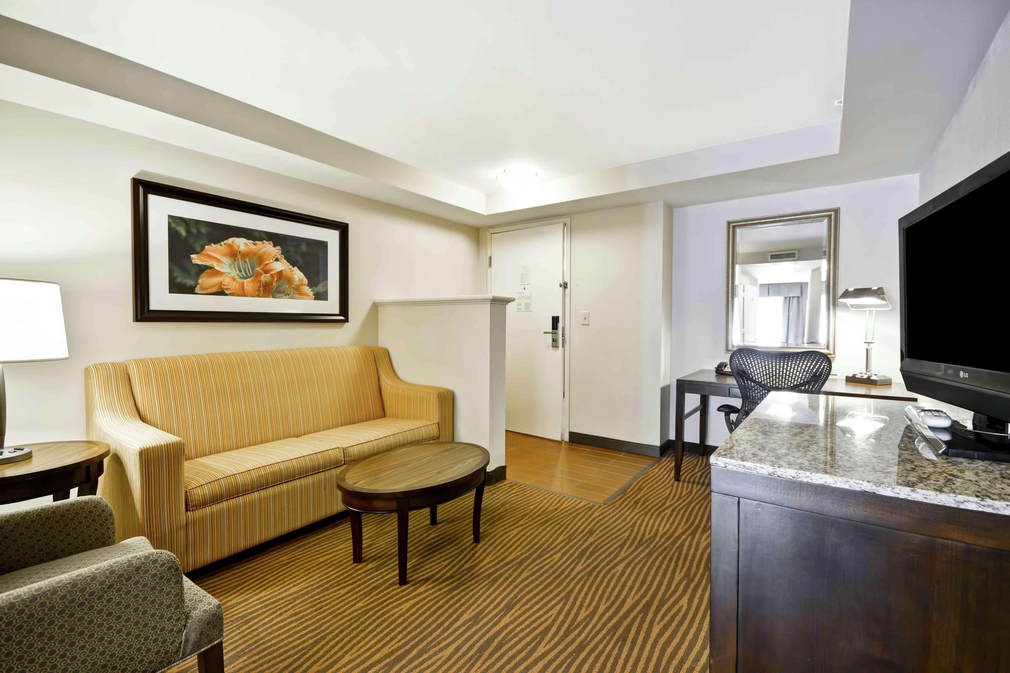 Hilton Garden Inn Fort Myers Ngoại thất bức ảnh