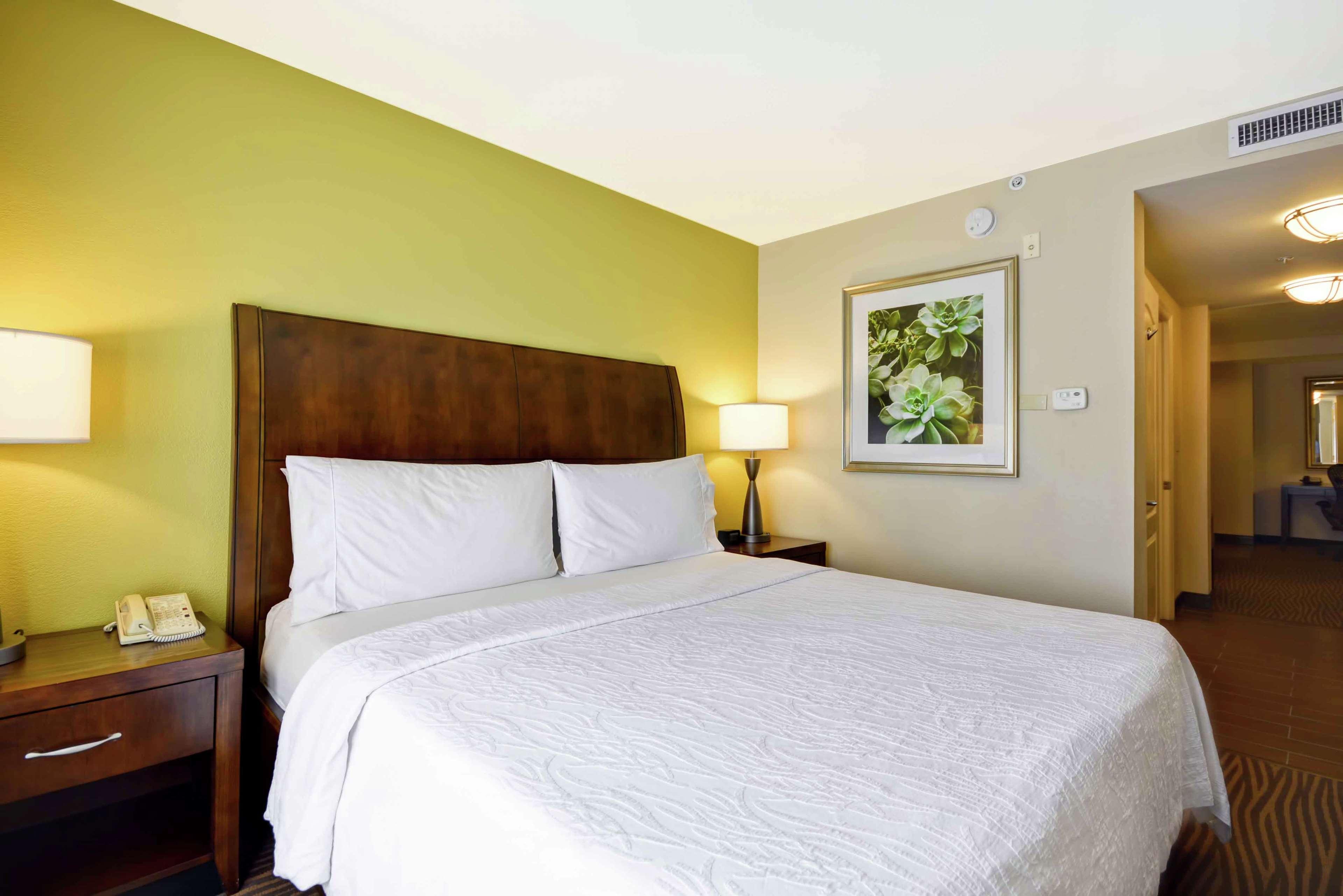 Hilton Garden Inn Fort Myers Ngoại thất bức ảnh