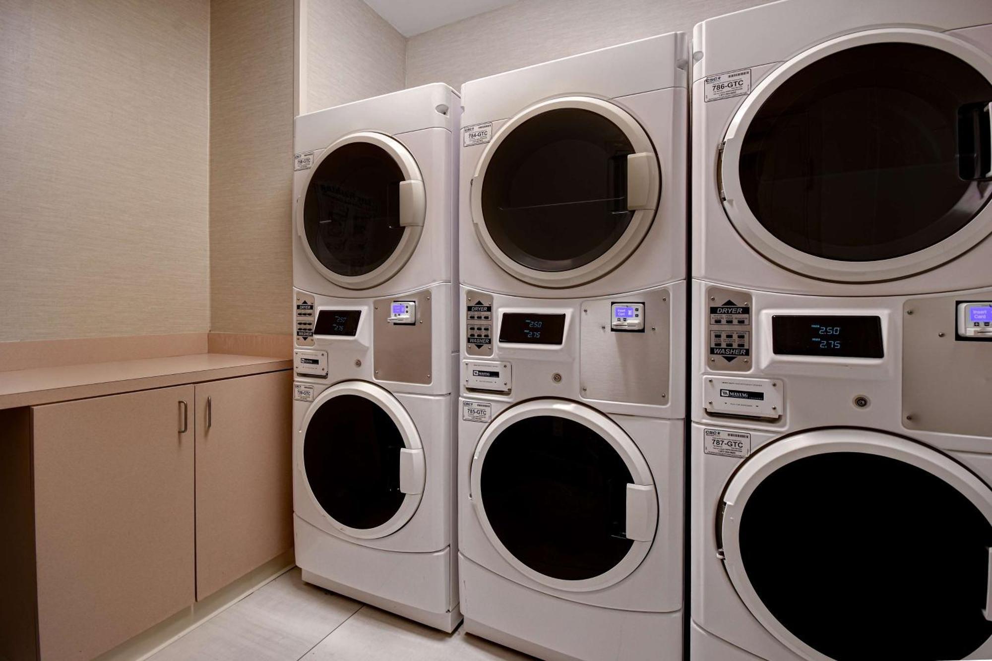 Hilton Garden Inn Fort Myers Ngoại thất bức ảnh