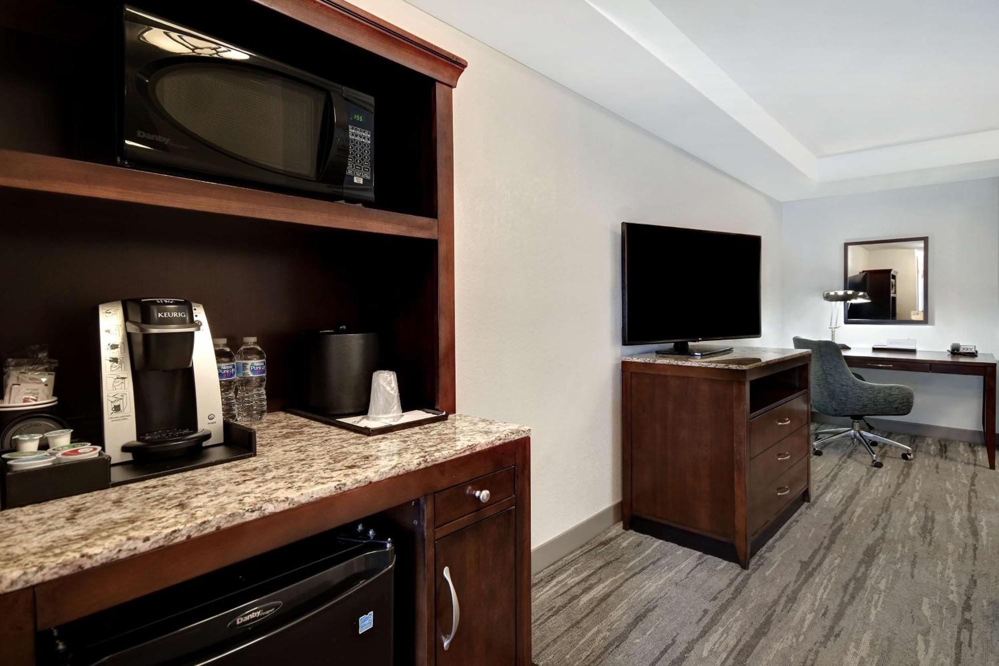 Hilton Garden Inn Fort Myers Ngoại thất bức ảnh