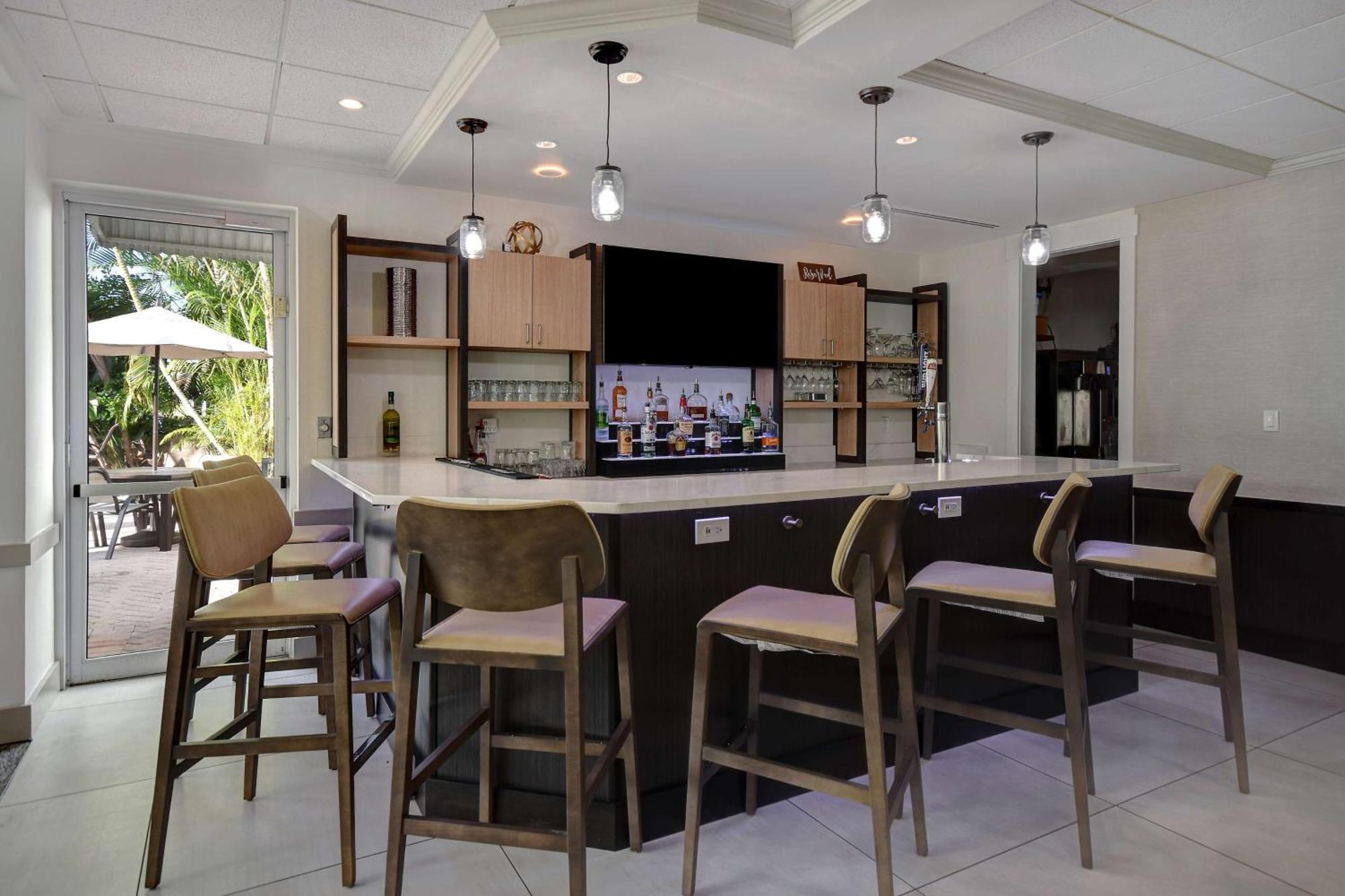 Hilton Garden Inn Fort Myers Ngoại thất bức ảnh