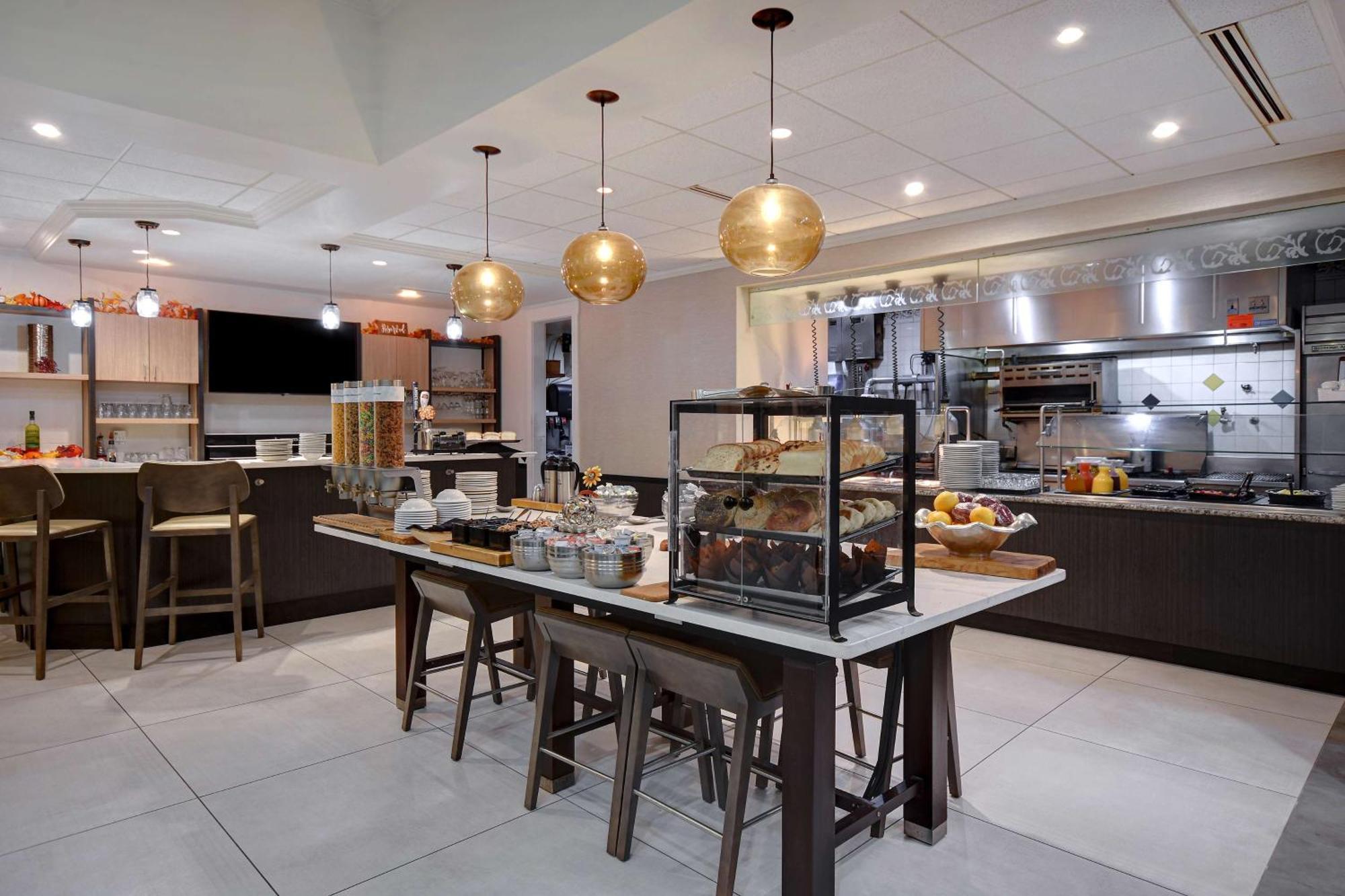 Hilton Garden Inn Fort Myers Ngoại thất bức ảnh